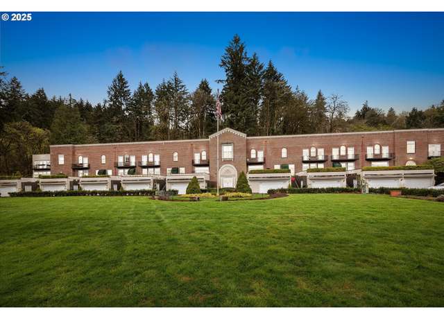 Property at 10450 NW 2nd St, Portland, OR 97231, 2 beds, 2.5 baths