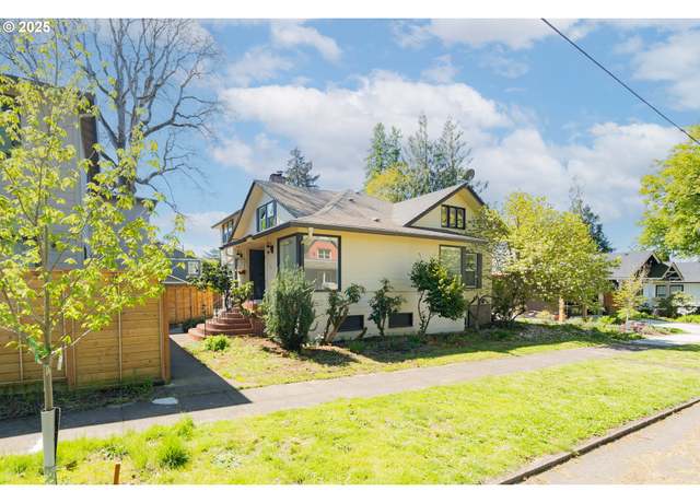 Property at 515 E 28th St, Vancouver, WA 98663, 5 beds, 3.5 baths