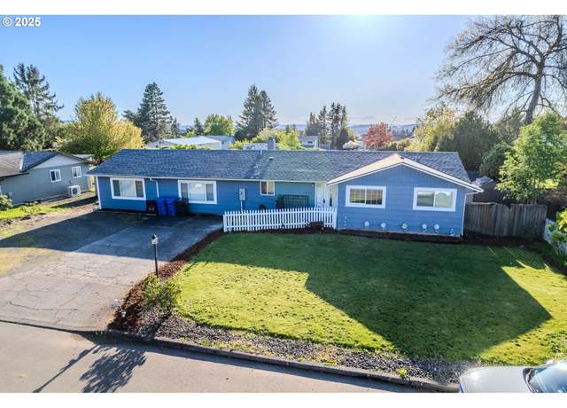 Property at 14655 SE WY East Ave, Damascus, OR 97089, 4 beds, 1.5 baths