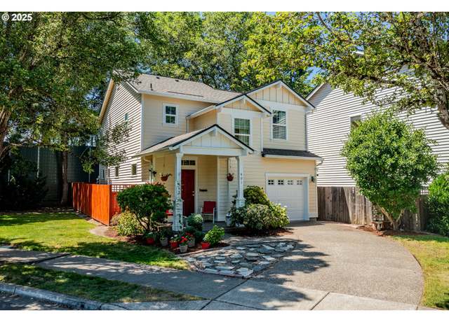 Property at 401 NE 55th Ave, Hillsboro, OR 97124, 3 beds, 2.5 baths