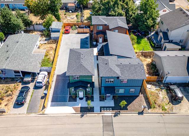 Property at 443 S 43rd St, Springfield, OR 97478, 9 beds, 6 baths