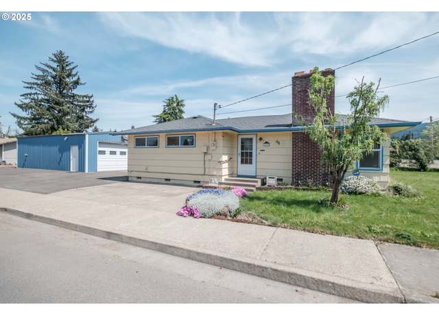 Property at 6810 Main St, Springfield, OR 97478, 3 beds, 1 bath