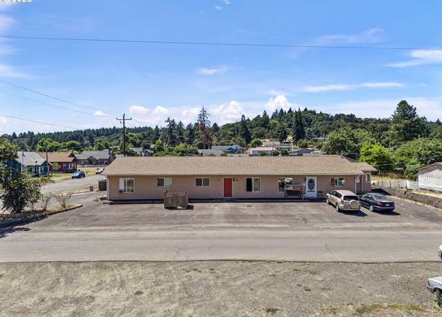 Property at 170 S 7th St, Monroe, OR 97456, 5 beds, 3 baths