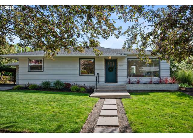Property at 4630 SW Pendleton St, Portland, OR 97221, 3 beds, 2.5 baths