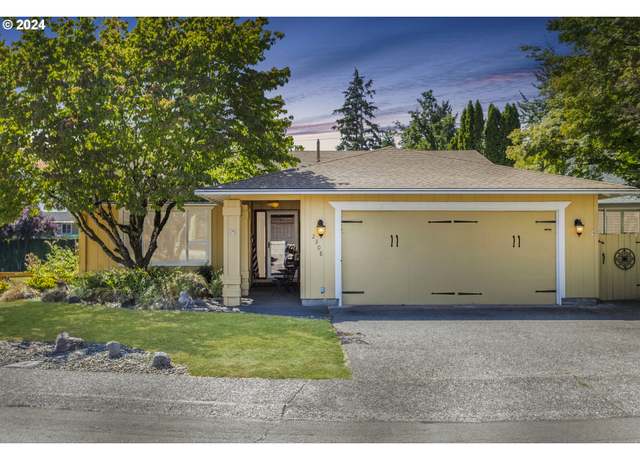 Property at 2308 SE Balboa Dr, Vancouver, WA 98683, 2 beds, 2 baths