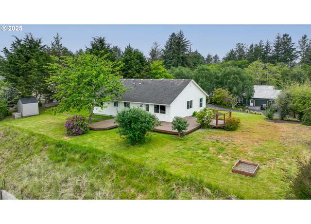 Property at 657 Summit Ave, Gearhart, OR 97138, 3 beds, 2 baths