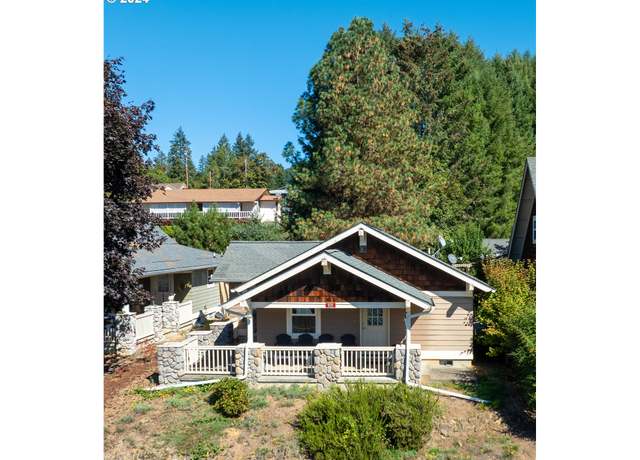 Property at 369 B St, Elkton, OR 97436, 2 beds, 1.5 baths