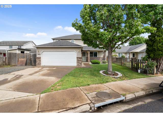 Property at 3818 Long Ridge Dr, Springfield, OR 97478, 4 beds, 2.5 baths