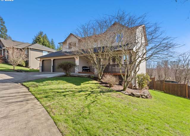 Property at 1617 NE 1st St, Battle Ground, WA 98604, 4 beds, 2.5 baths