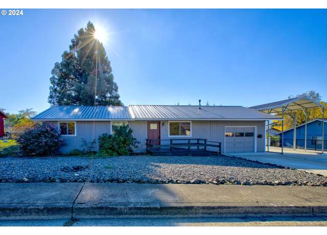 Property at 248 Milly Ave, Myrtle Creek, OR 97457, 2 beds, 2 baths