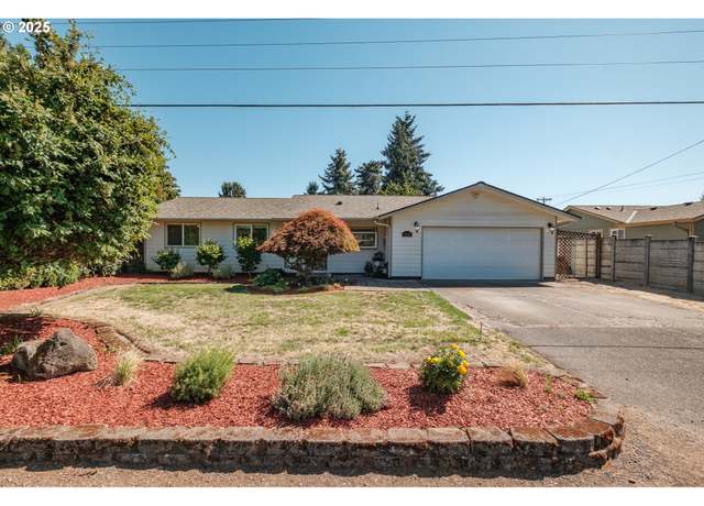 Property at 4512 NE Herrin Rd, Salem, OR 97305, 3 beds, 1.5 baths