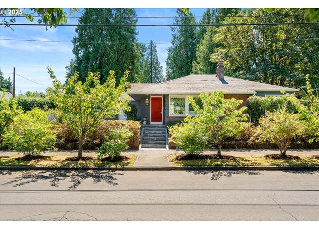 Property at 2908 NE Holman St, Portland, OR 97211, 2 beds, 1 bath