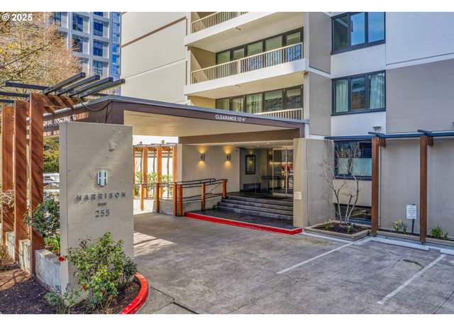Property at 255 SW Harrison St Unit 17F, Portland, OR 97201, 1 bed, 1 bath
