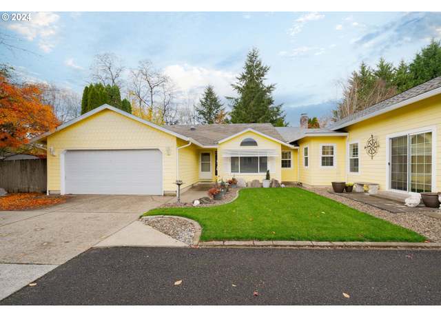 Property at 214 NE Clark Ave, Battle Ground, WA 98604, 5 beds, 3 baths