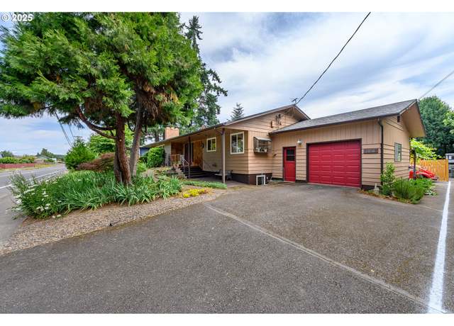 Property at 1526 SW Cypress Ln, Mcminnville, OR 97128, 4 beds, 2 baths