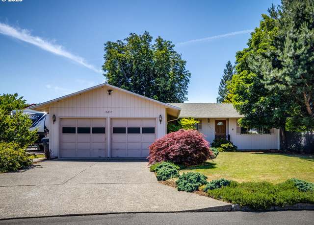 Property at 13297 Chippendale Ln, Oregon City, OR 97045, 3 beds, 1.5 baths