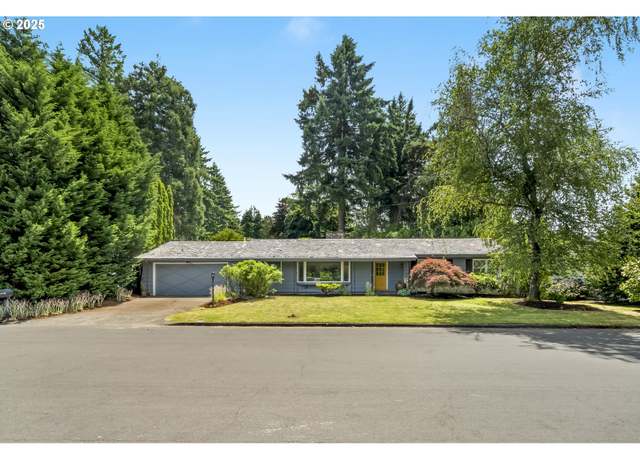 Property at 1070 SW Portola Ave, Portland, OR 97225, 3 beds, 2 baths