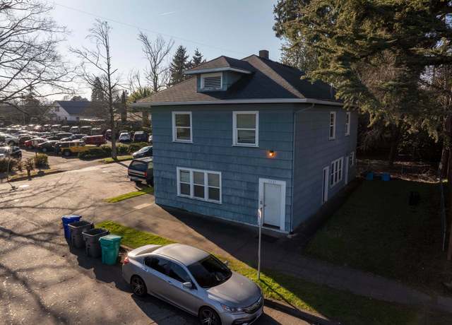 Property at 5301 N Kerby Ave, Portland, OR 97217, 3 beds, 4 baths
