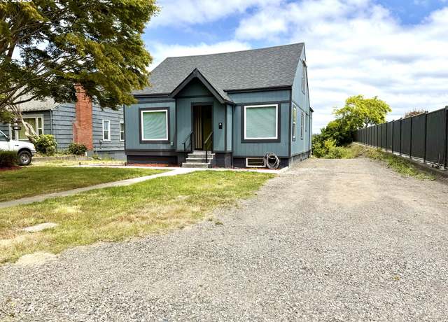 Property at 1350 N 8th St, Coos Bay, OR 97420, 2 beds, 2 baths