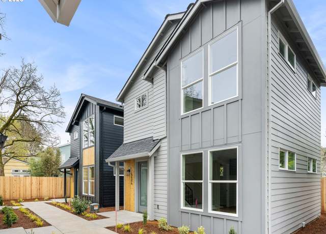 Property at 5506 SE Rural St, Portland, OR 97206, 2 beds, 2.5 baths