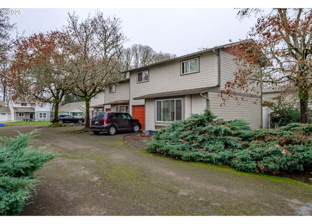 Property at 2634 S 7th St, Lebanon, OR 97355, 6 beds, 3 baths