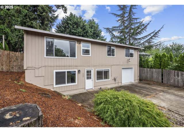 Property at 7480 SW Taylors Ferry Rd, Portland, OR 97223, 3 beds, 3 baths
