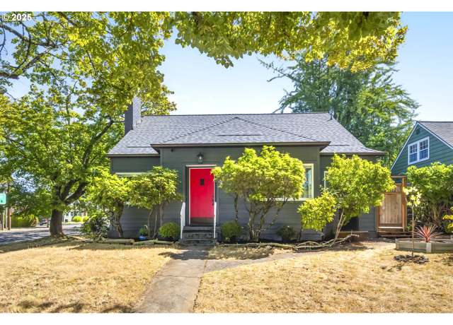 Property at 7434 N Chase Ave, Portland, OR 97217, 4 beds, 2 baths
