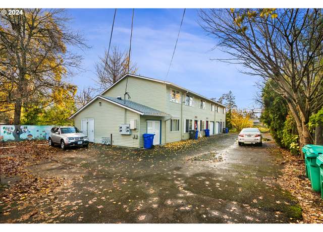 Property at 2309 SE 90th Ave, Portland, OR 97216, 11 beds, 8.5 baths