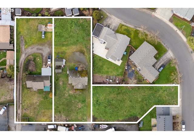 Property at 780 Q St, Springfield, OR 97477, 4 beds, 2 baths