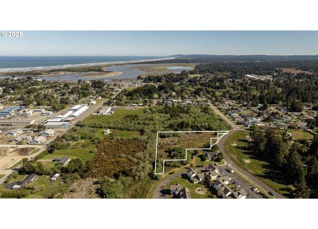 Property at 1498 Harvard St, Bandon, OR 97411