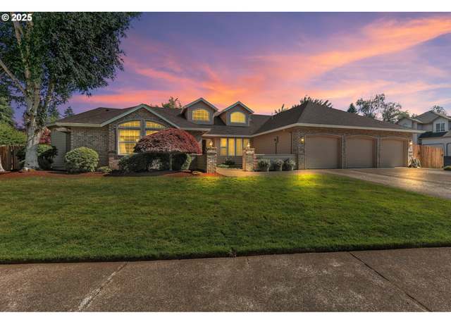 Property at 3305 NE 116th St, Vancouver, WA 98686, 3 beds, 2 baths