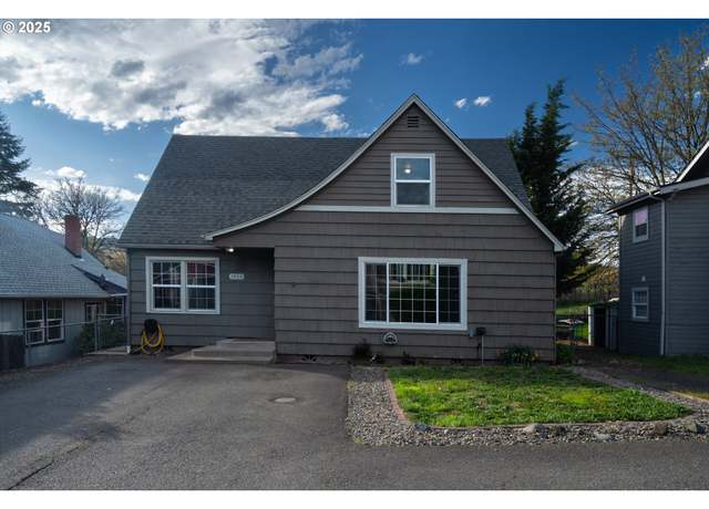 Property at 1816 SE Eddy St, Roseburg, OR 97470, 4 beds, 2 baths