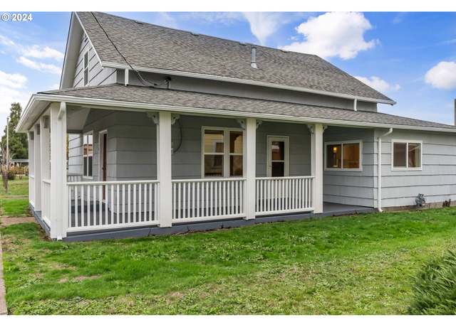 Property at 180 S 1st St, Creswell, OR 97426, 3 beds, 2 baths