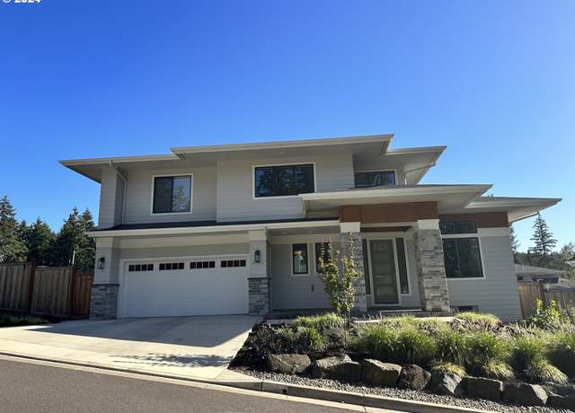 Property at 2082 Golfview Ct, Eugene, OR 97403, 4 beds, 2.5 baths