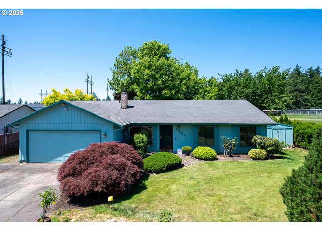 Property at 1363 SE 135th Ave, Portland, OR 97233, 3 beds, 2 baths