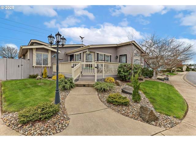 Property at 4055 Royal Ave #136, Eugene, OR 97402, 3 beds, 2 baths