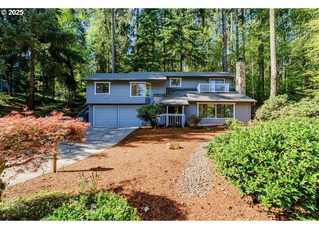 Property at 2790 Timberline Dr, Eugene, OR 97405, 3 beds, 2.5 baths