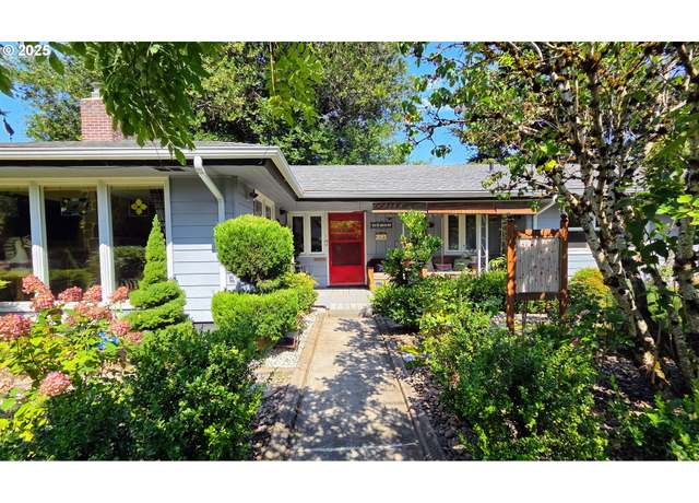Property at 10121 NE Shaver St, Maywood Park, OR 97220, 4 beds, 2.5 baths