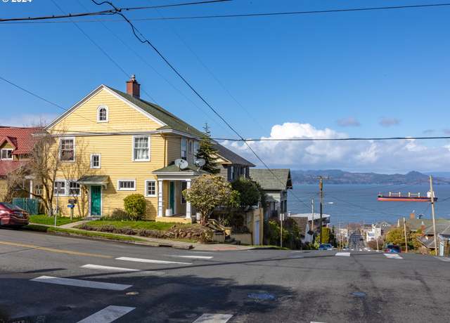 Property at 997 16th St, Astoria, OR 97103, 3 beds, 2 baths
