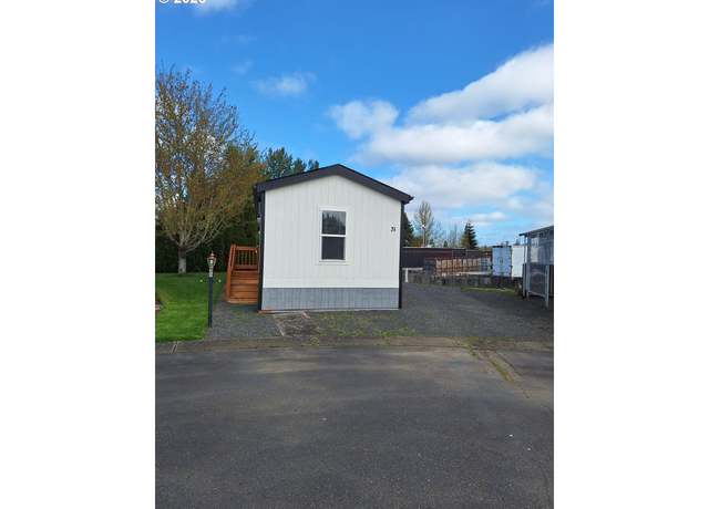 Property at 1709 NE 78th St, Vancouver, WA 98665, 2 beds, 1 bath