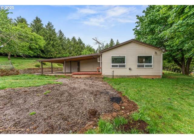 Property at 10073 S Maple Grove Rd, Molalla, OR 97038, 3 beds, 1.5 baths