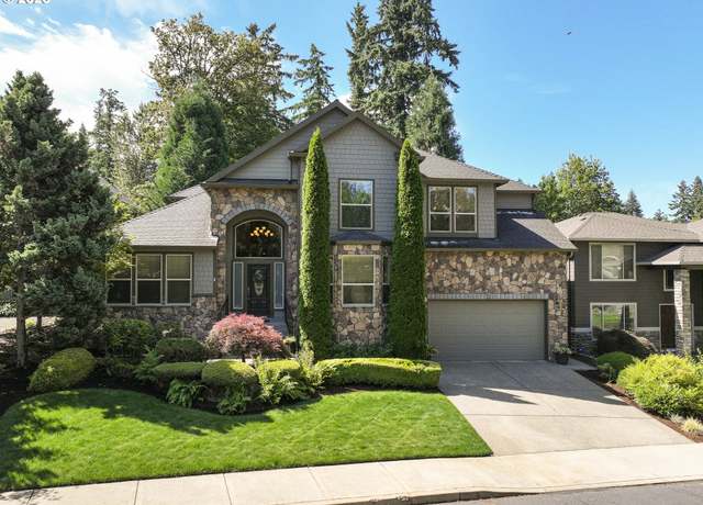 Property at 16572 SE Oak Meadow Ct, Damascus, OR 97089, 4 beds, 2.5 baths