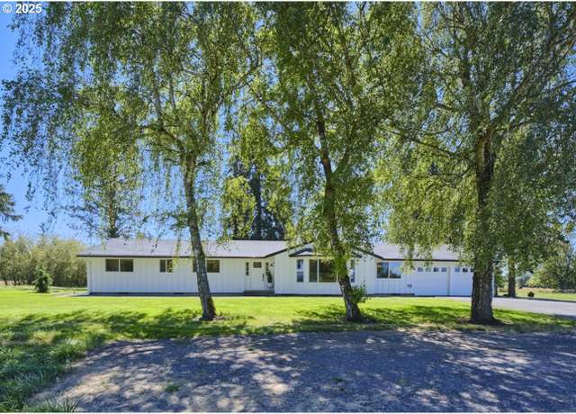 Property at 2115 NE 279th St, Ridgefield, WA 98642, 3 beds, 2 baths