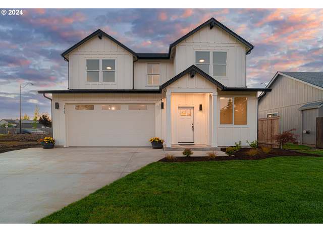 Property at 1420 SE 1st Ave, Battle Ground, WA 98604, 4 beds, 2.5 baths