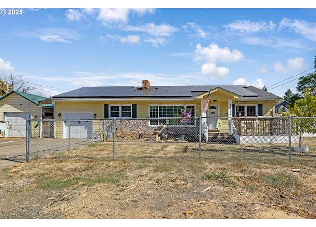 Property at 2974 NE Douglas Ave, Roseburg, OR 97470, 4 beds, 2 baths