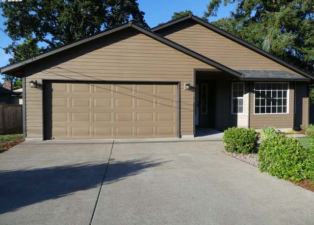 Property at 16610 SE Valley View Rd, Milwaukie, OR 97267, 3 beds, 2 baths