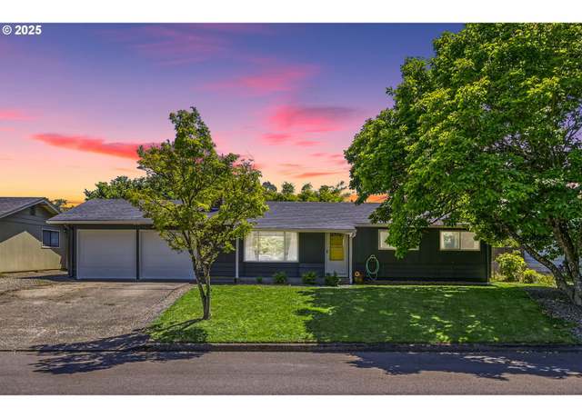 Property at 1533 Sequoia Ave, Springfield, OR 97477, 3 beds, 1.5 baths