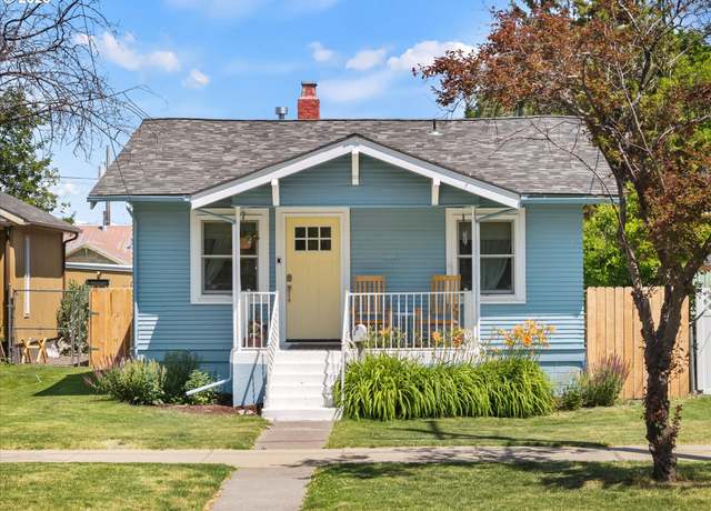 Property at 1011 12th St, La Grande, OR 97850, 4 beds, 1.5 baths