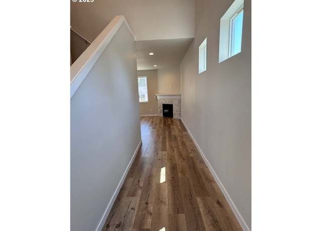 Property at 16612 SE Odell Lake Ln #703, Happy Valley, OR 97086, 3 beds, 2.5 baths