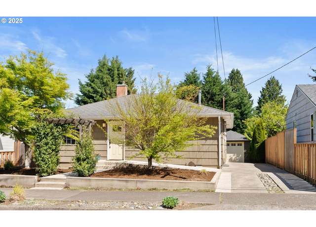 Property at 8502 N Hamlin Ave, Portland, OR 97217, 3 beds, 1 bath